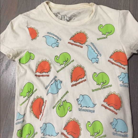 Doe Tops - Cute Vintage Dinosaur 🦕 Juniors Graphic Tee